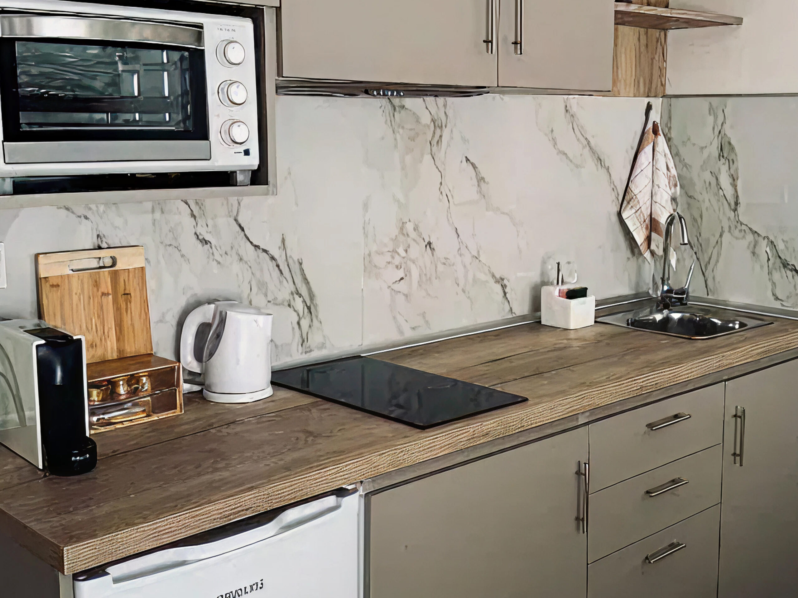 All Season - Autumn Studio 4 Argo Rentals - All Season - Autumn - Kitchen