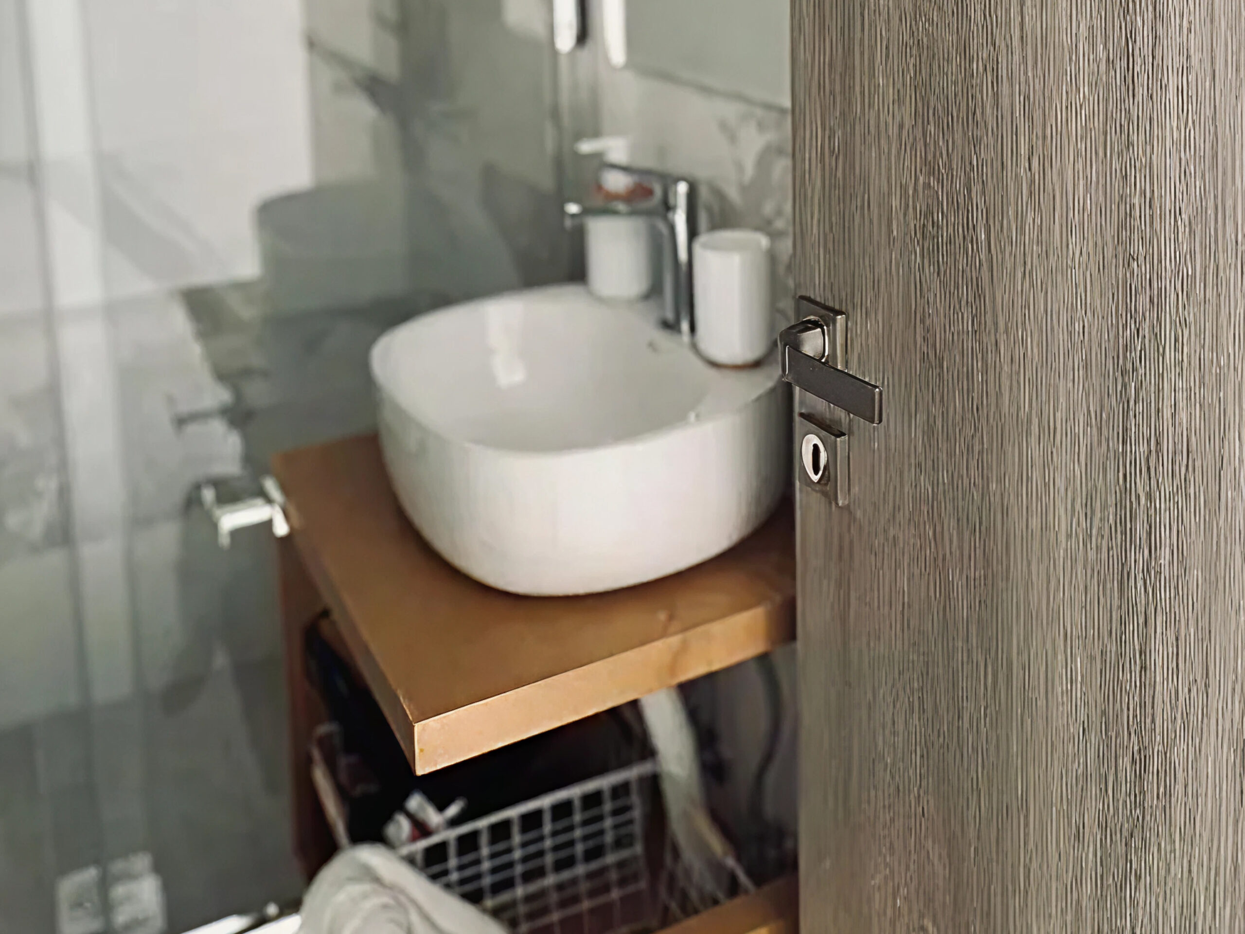 All Season - Autumn Studio 5 Argo Rentals - All Season - Autumn - Washbasin